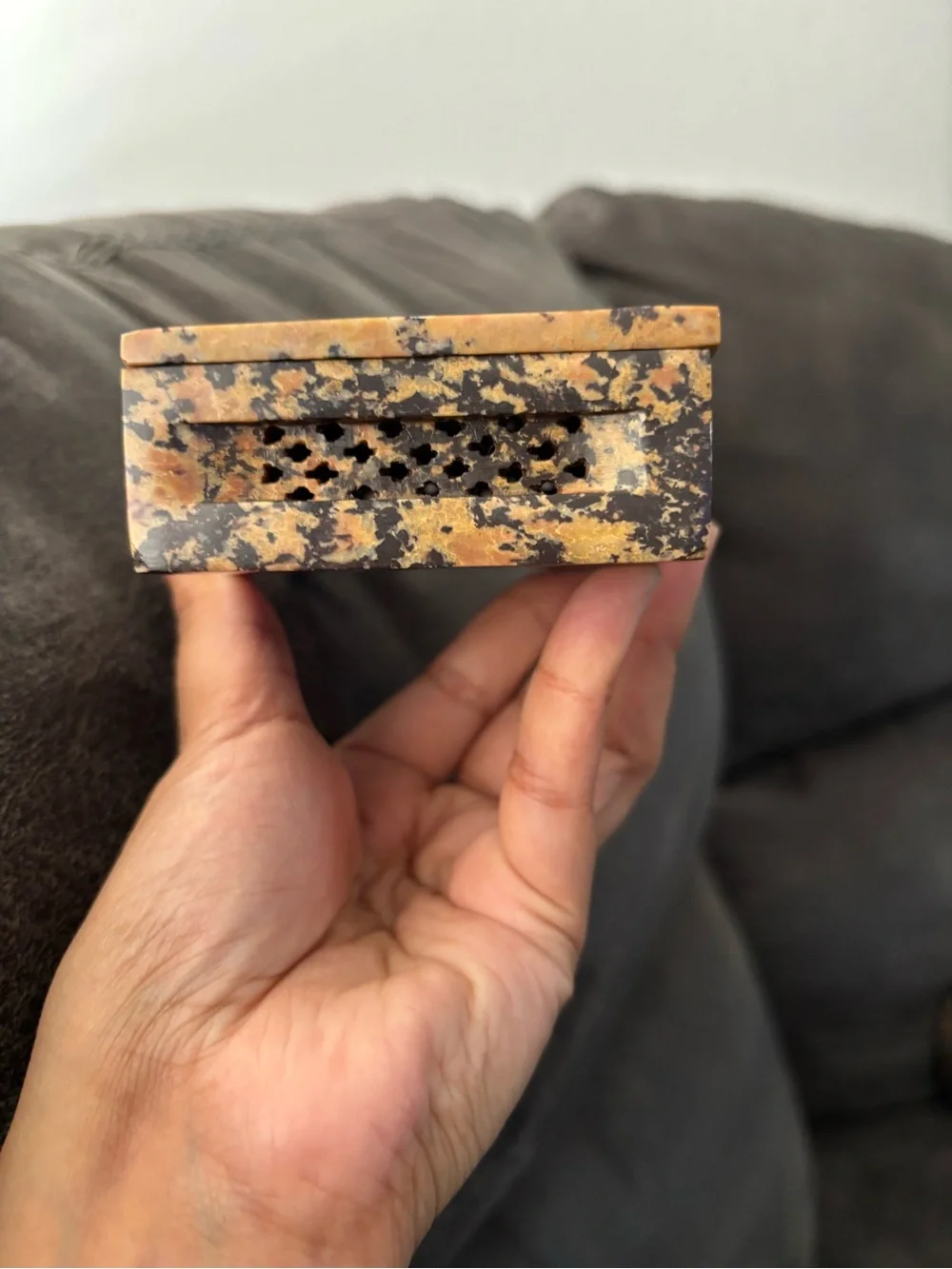 Rare Vintage Agate Stone Mother of Pearl Handmaid Carved Trinket Box & Coasters